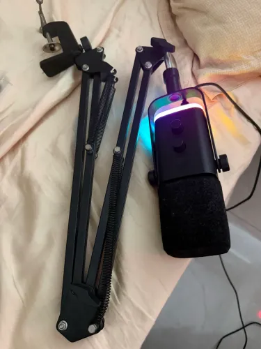 Microfone Fifine AM8 (COM BRAÇO ARTICULADO)