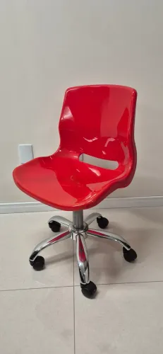 Cadeiras escritório vermelhas