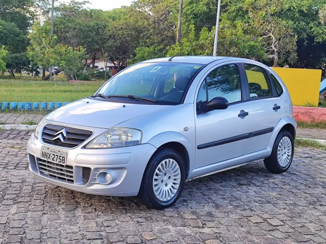 Citroen C3 GLX 1.4/ GLX Sonora 1.4 Flex 8V 5P 2011