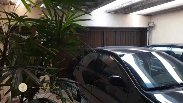 Casa com 3 Quarto(s) e 3 banheiro(s) para Alugar, 250 m² por R$ 3300 / Mês