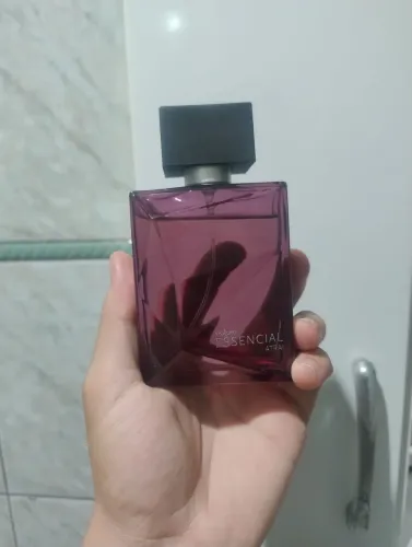 Essencial atrai masculino