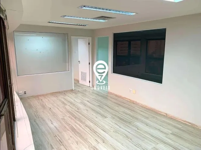 Conjunto comercial de 90 m² para aluguel na Chácara Santo Antônio