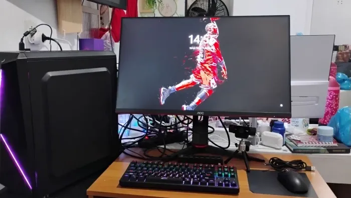 Monitor AOC HERO 144Hz