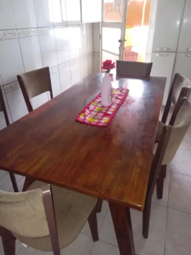 Mesa de jantar grande