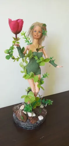Boneca tipo escultura