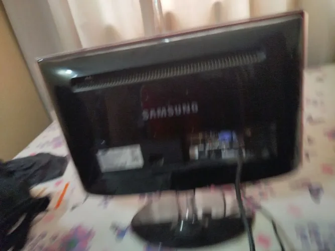 Vendo computador positivo.