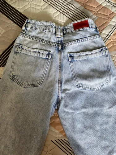 Calça Jeans feminina destroyed 36