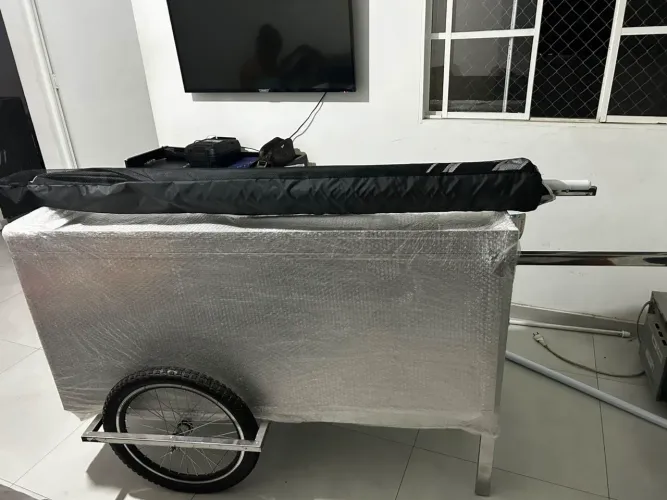 Carrinho para Bebidas e Drinks em Aço Inox