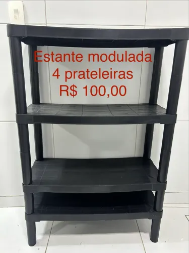 Vende-se Estante de plástico