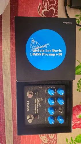 Pedal NUX Bass Preamp & DI NBP-5 Melvin Lee Davis
