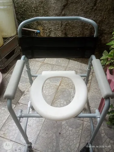Cadeira Higiênica