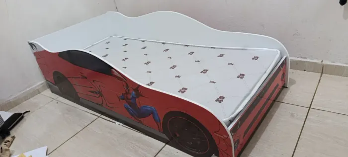 Cama do homem aranha 