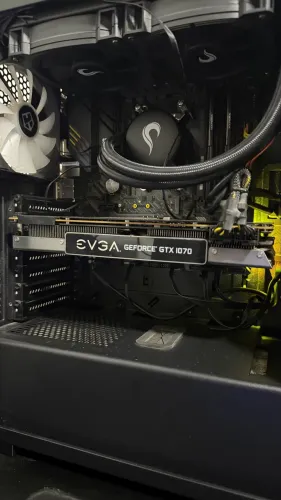 Placa de vídeo GTX 1070 8gb EVGA, ótima placa só pegar e usar! 