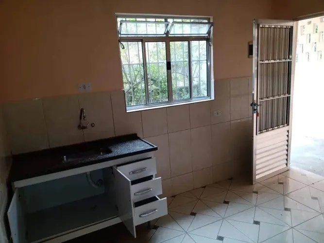 Casa com 01 quarto, garagem coberta para alugar na Vila Matilde zona leste - São Paulo - S