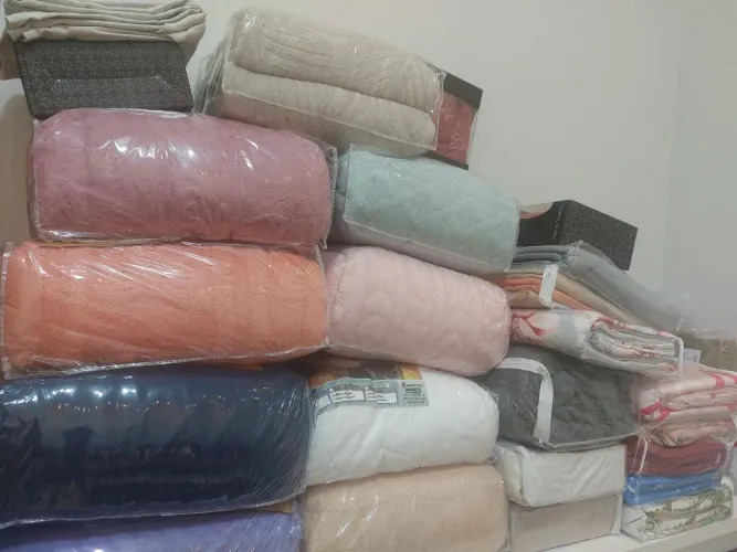 VENDO COLCHAS ACONCHEGO E COBRE LEITO QUEEM NOVOS DIRETO DA FÁBRICA