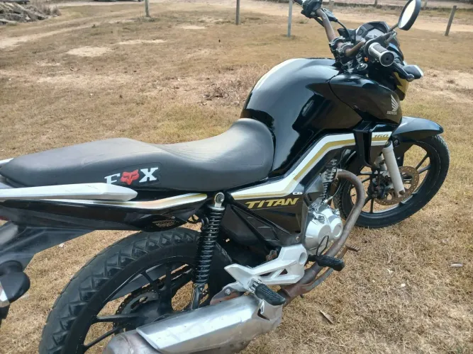 Titan 160 ano 2018