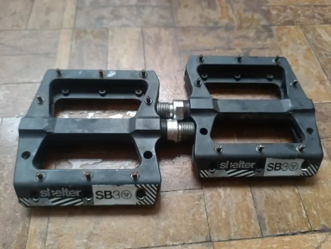Pedal plataforma leve Shelter SB3
