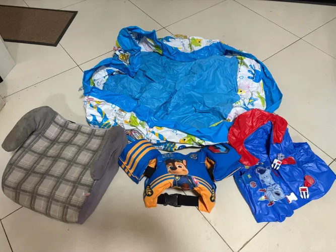 Kit Criança - Piscina, Coletes e cadeirinha 