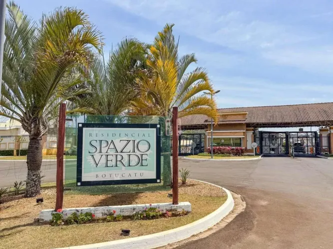 Casa em Condomínio Fechado  Condomínio Spazio Verde