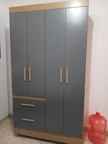 Vendo Guardar Roupa novo 