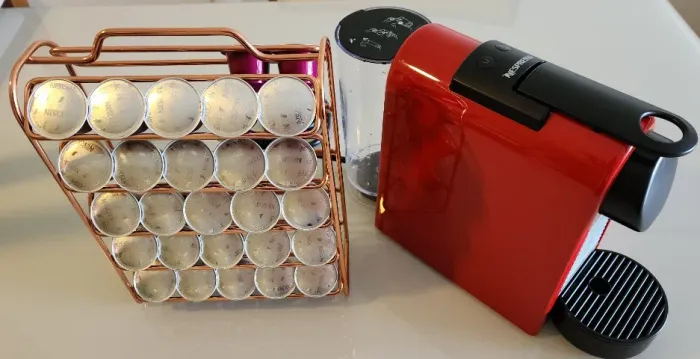 Máquina de Café Nespresso Essenza Mini D30 (127V)