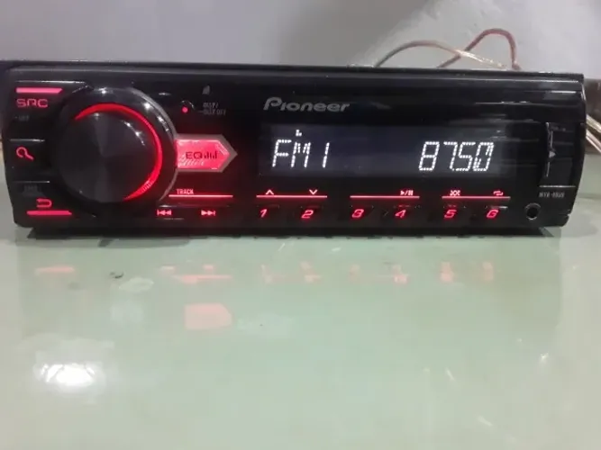 Radio Pioneer MVH-98UB com Bluetootu no Auxiliar