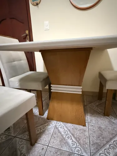 Mesa de Jantar - DESAPEGO