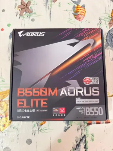 Placa-mãe B550M AORUS ELITE ( lacrada )