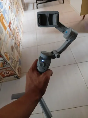 GIMBAL DE 3 EIXOS RECÉM COMPRADO FUCIONANDO PERFEITAMENTE 