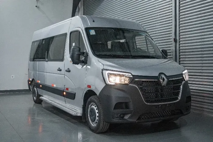 Renault Master 2.3 DCI Executive Longo 16L Dies 2027