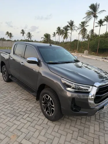 Toyota Hilux CD SRX 4X4 2.8 TDI 16V Diesel Aut. 2021