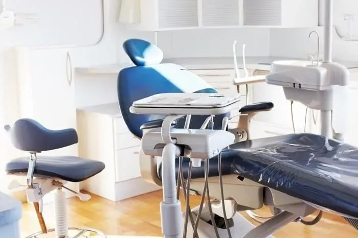 Consertos e manutenção em Consultórios Odontológicos, equipamentos hospitalares .