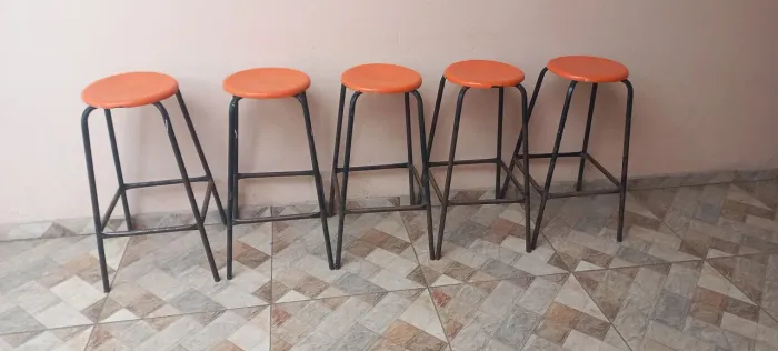 Vendo banquetas de lanchonete