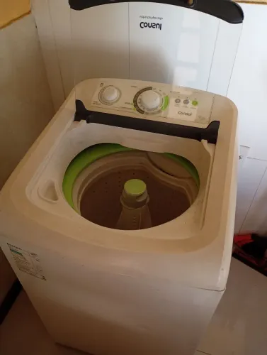 Maquinha de lavar usada em perfeito estado