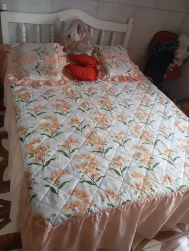 Vendo Cama casal + colchão