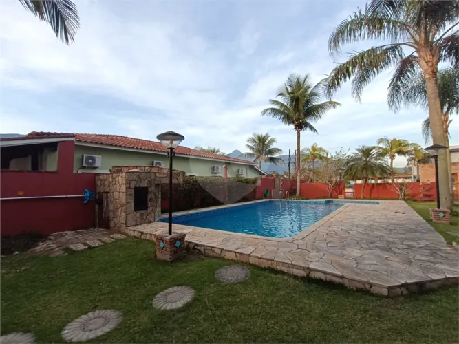 Condomínio com 2 quartos à venda em Morada da praia - SP