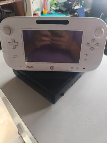 Nintendo wiiu desbloqueado com HD de 320 gigas !!