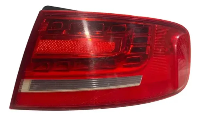  Lanterna Direita Audi A4 Tfsi 2.0 2010/2011 17126902 Direito/passageiro Vermelha