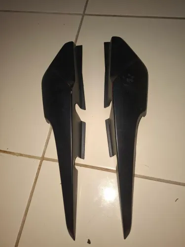 Vendo par de tampas traseiras da fan 160 original 