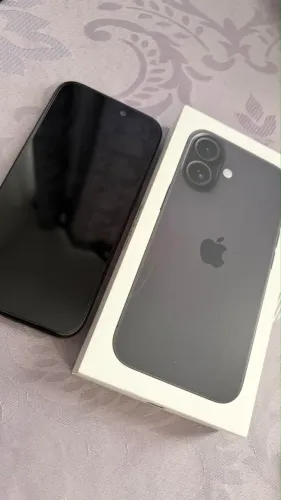 iPhone 16