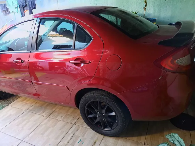 JAC J3 Turin Sedan 1.4 16V 4P Mec. 2012
