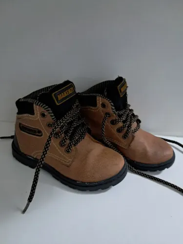 Bota número 23