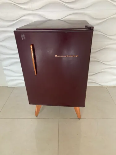 Frigobar retrô Brastemp Marsala