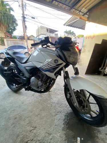 Yamaha Fazer 250 - 2015