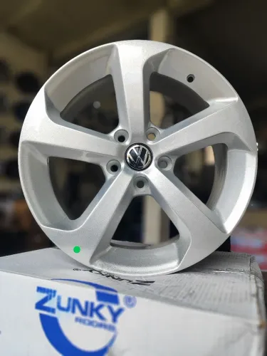 Rodas Brooklyn aro 17 Tala 7 Golf Jetta Novas