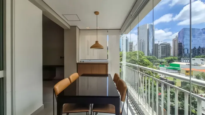 Lindo apartamento Itaim, pronto para morar, predio novo, próximo JK