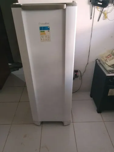 vende-se geladeira esmalte 