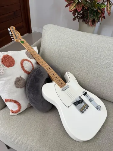 Guitarra Fender Player Telecaster Captacão Fender Pure Vintage 64 MIM 23