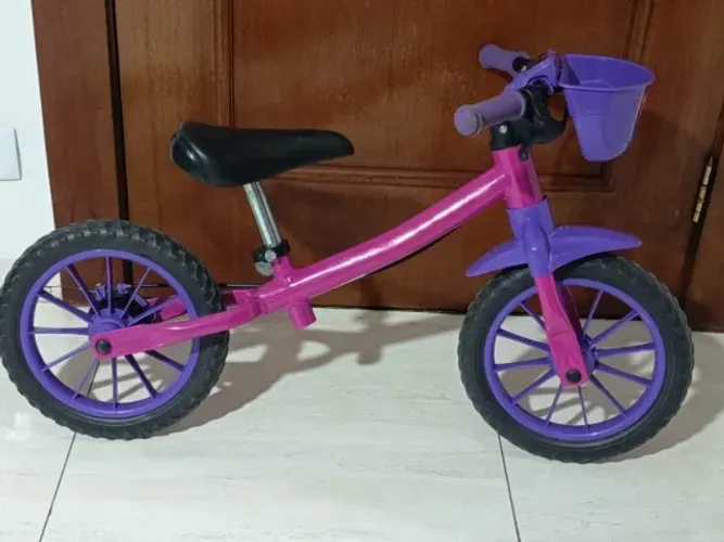 Bicicleta de Equilíbrio Infantil