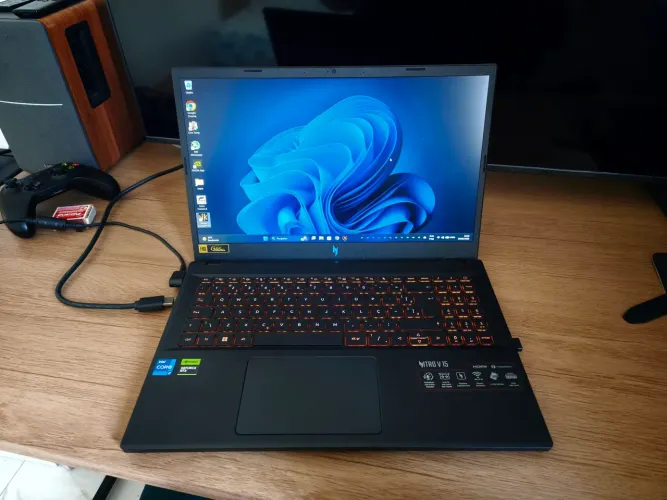 Acer Nitro V15 i7 RTX 4050